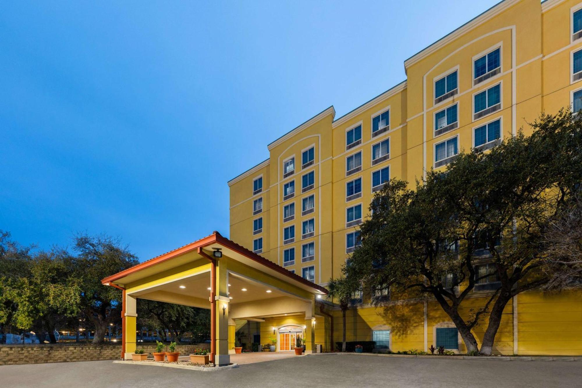 La Quinta By Wyndham San Antonio Medical Ctr. Nw Hotel Eksteriør billede